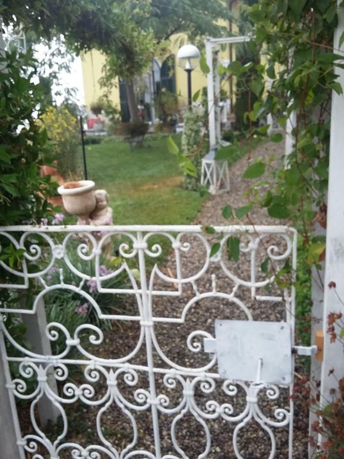 Villa Anna Torria Exterior photo
